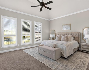 1306 Cypress Creek Way - Photo Thumbnail 13