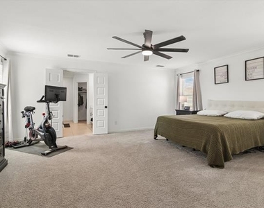 10032 Travis Drive - Photo Thumbnail 11