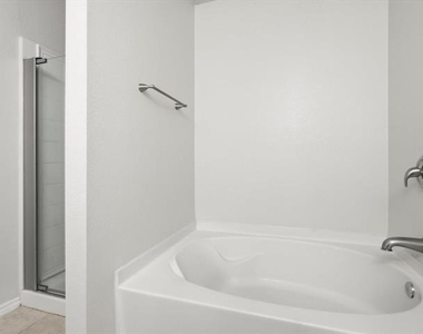 1132 Boxwood Drive - Photo Thumbnail 18