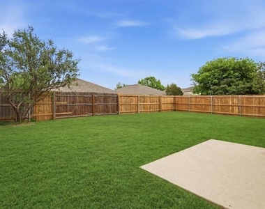 1132 Boxwood Drive - Photo Thumbnail 23