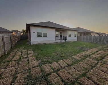 3020 Skinner Drive - Photo Thumbnail 13