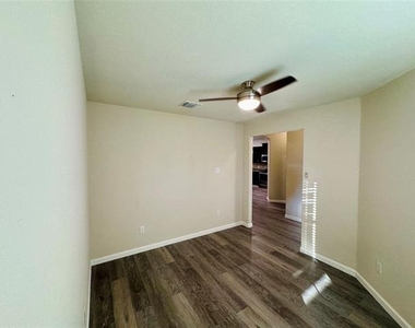 3020 Skinner Drive - Photo Thumbnail 3