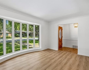 3566 Princess Lane - Photo Thumbnail 5