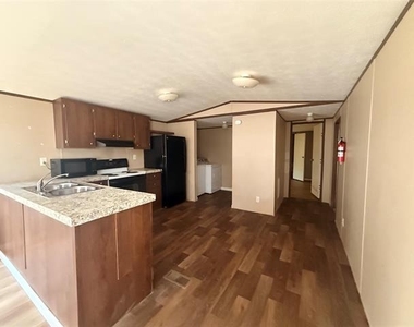 541 Simmons Way - Photo Thumbnail 2