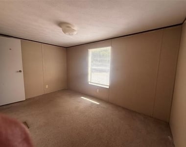 541 Simmons Way - Photo Thumbnail 8