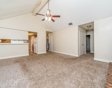 5624 Lordsburg Trail - Photo Thumbnail 3