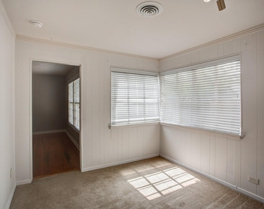 3233 Colgate Avenue - Photo Thumbnail 9