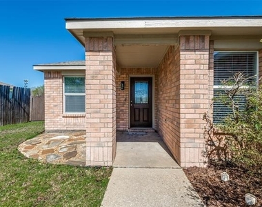 312 Stanford - Photo Thumbnail 3