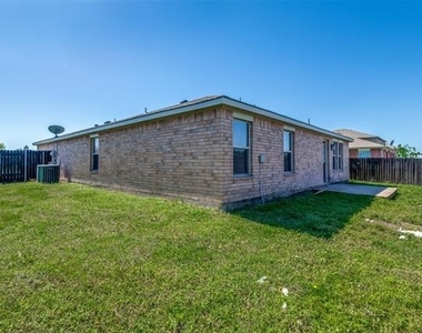 312 Stanford - Photo Thumbnail 25