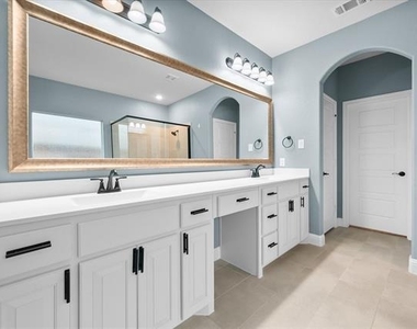 4434 Verbena Street - Photo Thumbnail 27