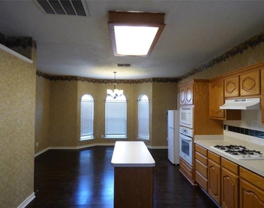 1509 Appalachian Drive - Photo Thumbnail 3