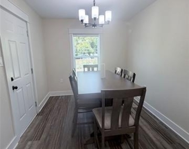 1512 Lexington Street - Photo Thumbnail 11