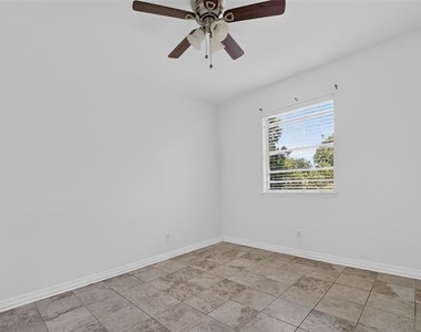 909 Rosewood Hills Drive - Photo Thumbnail 17