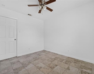 909 Rosewood Hills Drive - Photo Thumbnail 19