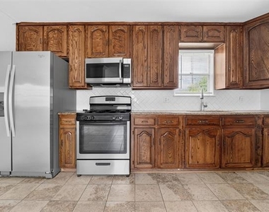 909 Rosewood Hills Drive - Photo Thumbnail 10