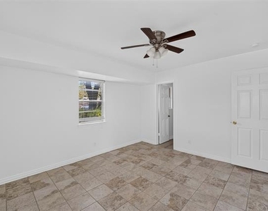 909 Rosewood Hills Drive - Photo Thumbnail 22