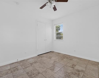 909 Rosewood Hills Drive - Photo Thumbnail 16
