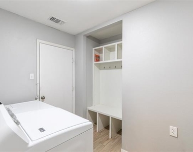 1710 Covey Lane - Photo Thumbnail 33