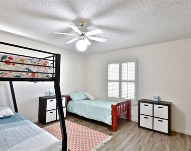 2810 Arrowhead Drive - Photo Thumbnail 20