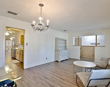 2810 Arrowhead Drive - Photo Thumbnail 18