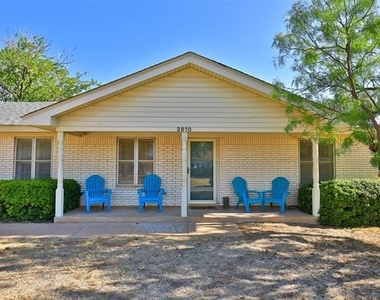 2810 Arrowhead Drive - Photo Thumbnail 37