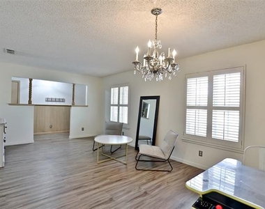 2810 Arrowhead Drive - Photo Thumbnail 17