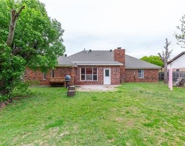 857 Chaucer Drive - Photo Thumbnail 26