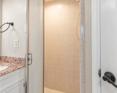 857 Chaucer Drive - Photo Thumbnail 17