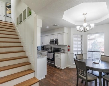 8073 Bonnie Circle - Photo Thumbnail 8