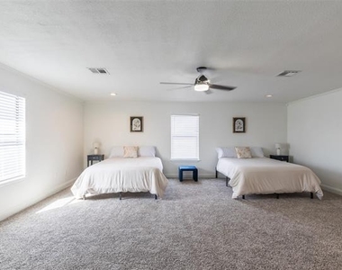 8073 Bonnie Circle - Photo Thumbnail 31