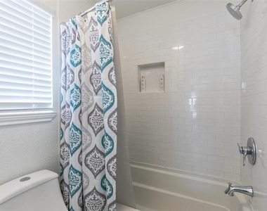 8073 Bonnie Circle - Photo Thumbnail 21