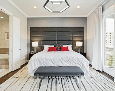 2817 Shelby Avenue - Photo Thumbnail 9