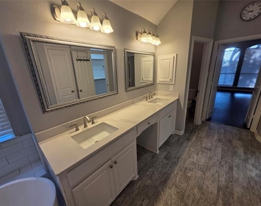 2717 Cliffwood Drive - Photo Thumbnail 28