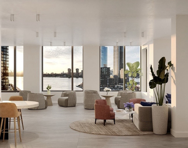77 Commercial Street - Photo Thumbnail 8