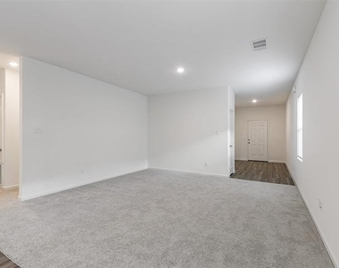 4510 Wood Fern Road - Photo Thumbnail 5