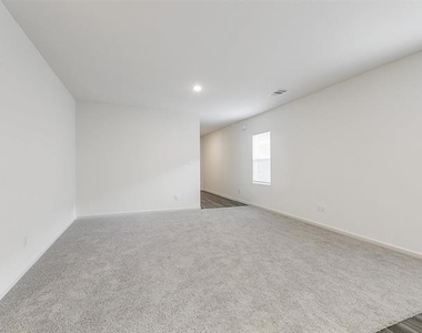 4510 Wood Fern Road - Photo Thumbnail 6