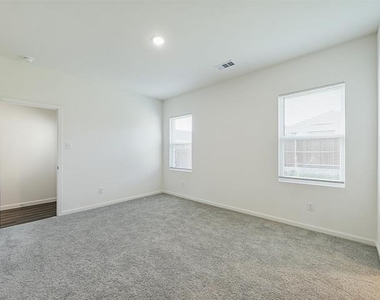 4510 Wood Fern Road - Photo Thumbnail 12