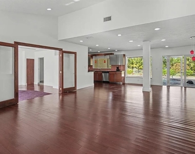 8619 Sw 51st Street - Photo Thumbnail 2