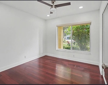 8619 Sw 51st Street - Photo Thumbnail 3