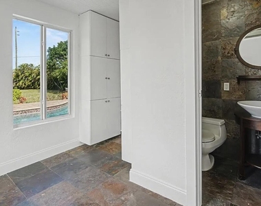 8619 Sw 51st Street - Photo Thumbnail 6