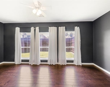 957 Turnstone Trail - Photo Thumbnail 17
