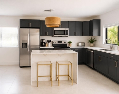 485 Ne 55th Terrace - Photo Thumbnail 3