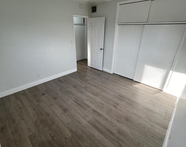 2545 Taft Street - Photo Thumbnail 6