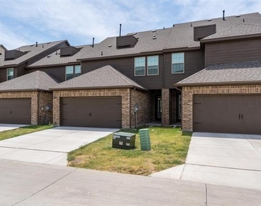 6805 Andrew Drive - Photo Thumbnail 14