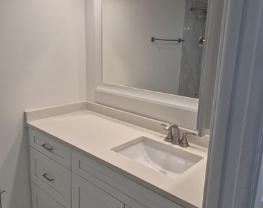 3050 N Palm Aire Drive - Photo Thumbnail 11