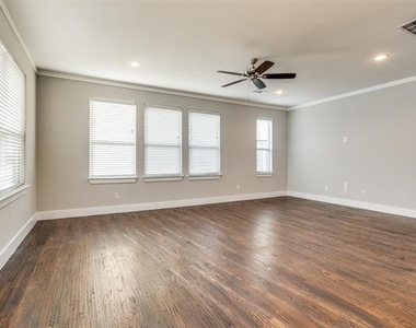 4316 Hartford Street - Photo Thumbnail 2