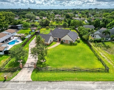 4920 Sw 170th Avenue - Photo Thumbnail 32