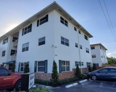 5630 Ne 18th Avenue - Photo Thumbnail 6