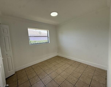 1528 Avenue S - Photo Thumbnail 11