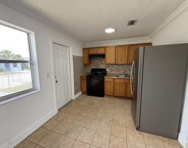 1528 Avenue S - Photo Thumbnail 6